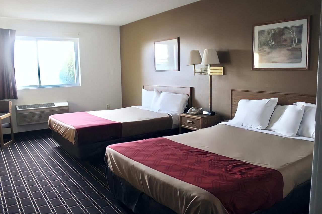 Amerivu Inn And Suites Stanley Cameră foto